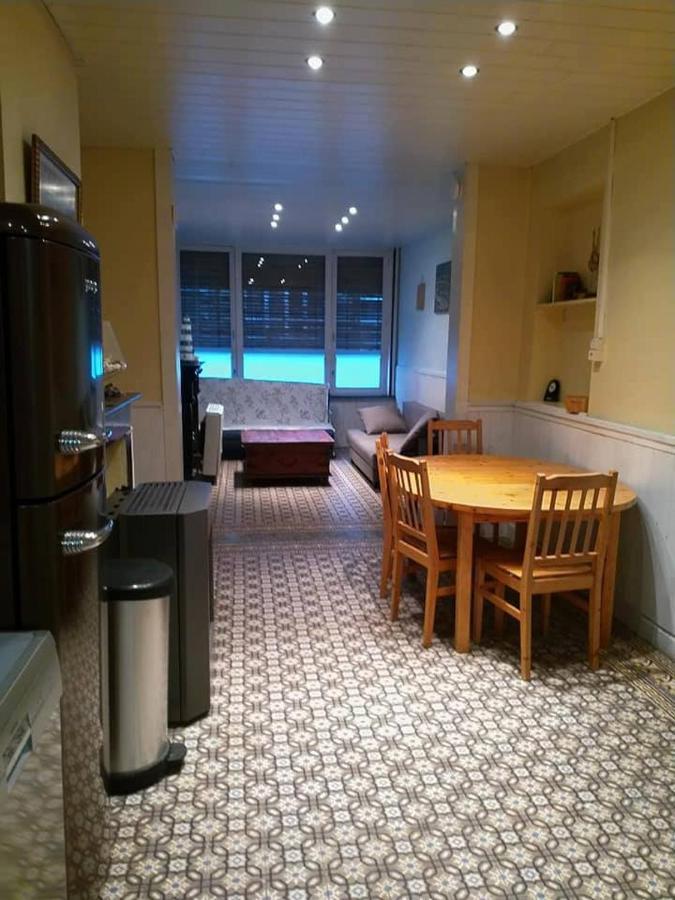 Apartment Ruim Nostalgisch Gelijkvloers Op Wandelafstand De Zee